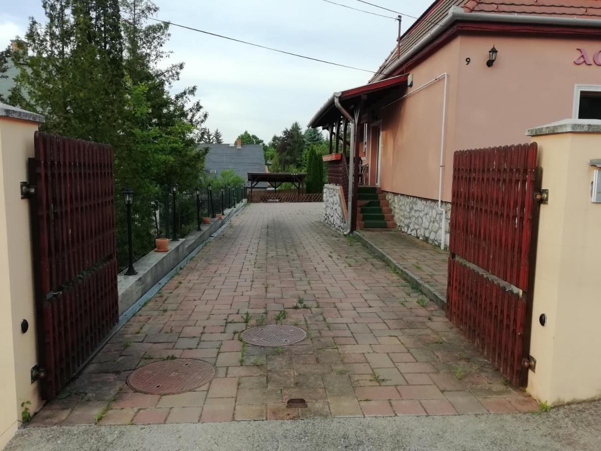 Asta La Vista Vendeghaz Hotell Miskolc Exteriör bild