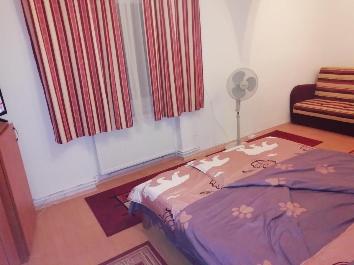 Asta La Vista Vendeghaz Hotell Miskolc Exteriör bild