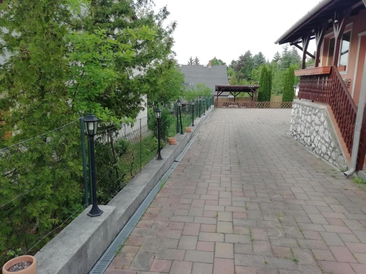 Asta La Vista Vendeghaz Hotell Miskolc Exteriör bild