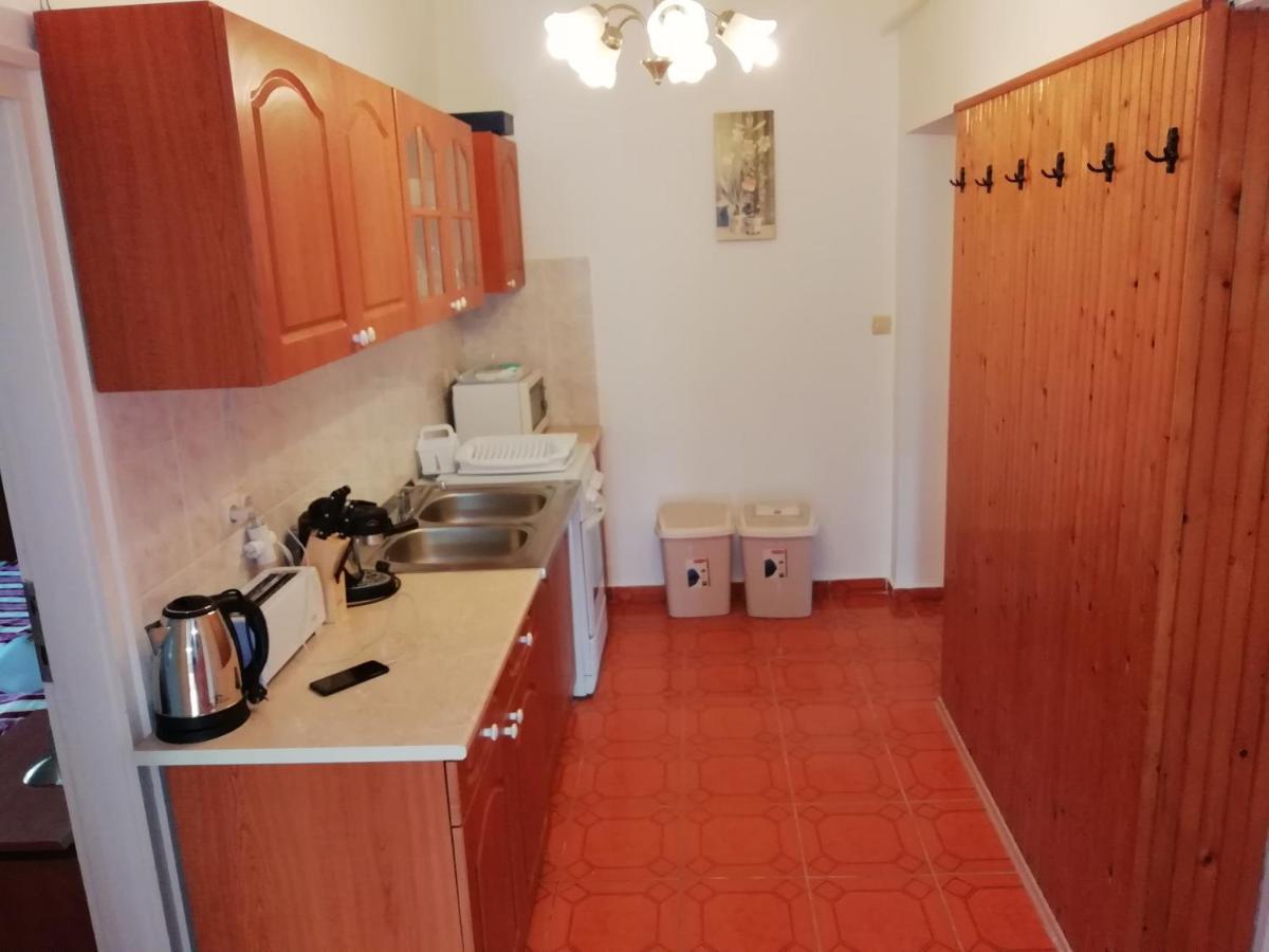 Asta La Vista Vendeghaz Hotell Miskolc Exteriör bild