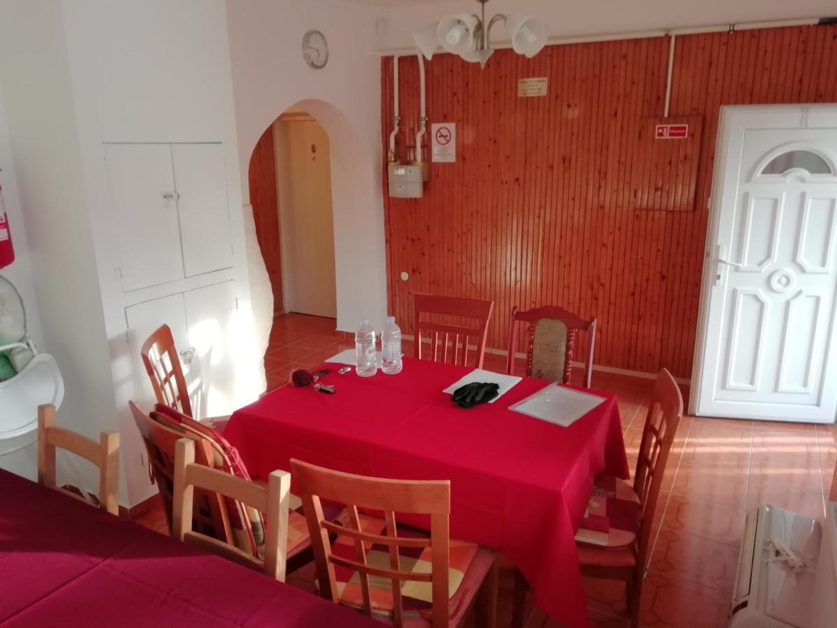 Asta La Vista Vendeghaz Hotell Miskolc Exteriör bild