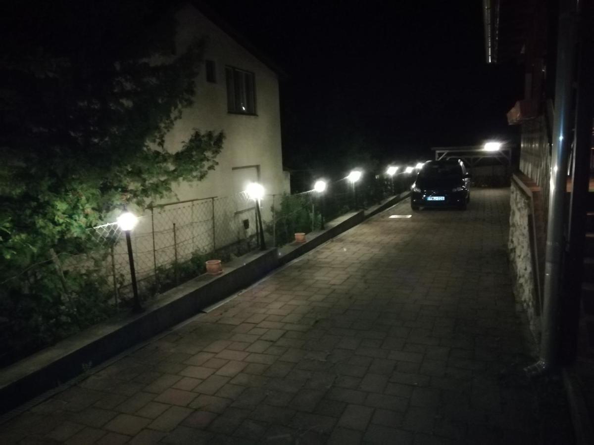 Asta La Vista Vendeghaz Hotell Miskolc Exteriör bild