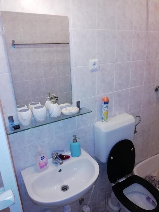 Asta La Vista Vendeghaz Hotell Miskolc Exteriör bild