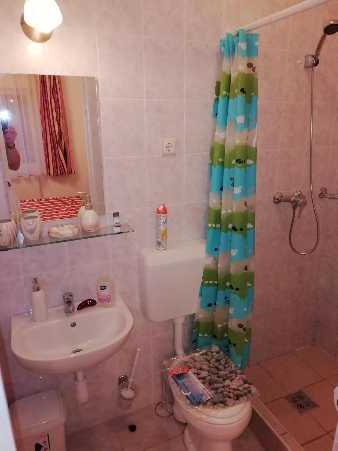 Asta La Vista Vendeghaz Hotell Miskolc Exteriör bild