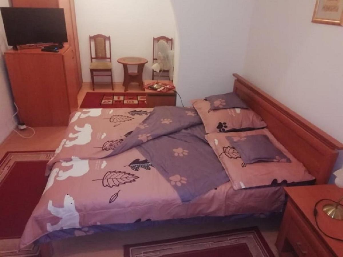Asta La Vista Vendeghaz Hotell Miskolc Exteriör bild