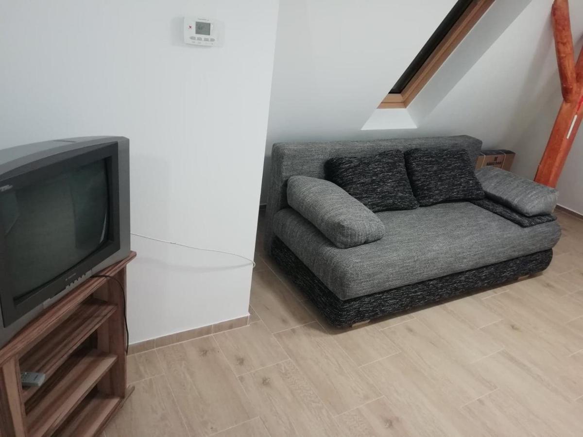 Asta La Vista Vendeghaz Hotell Miskolc Exteriör bild