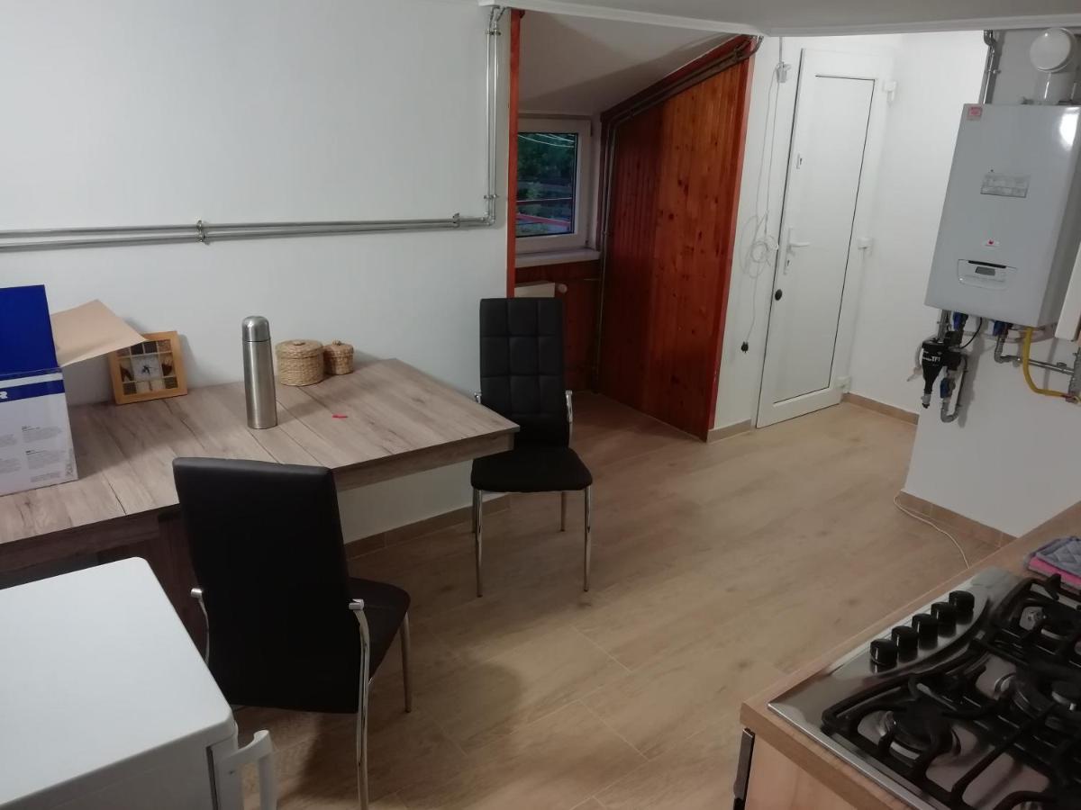 Asta La Vista Vendeghaz Hotell Miskolc Exteriör bild