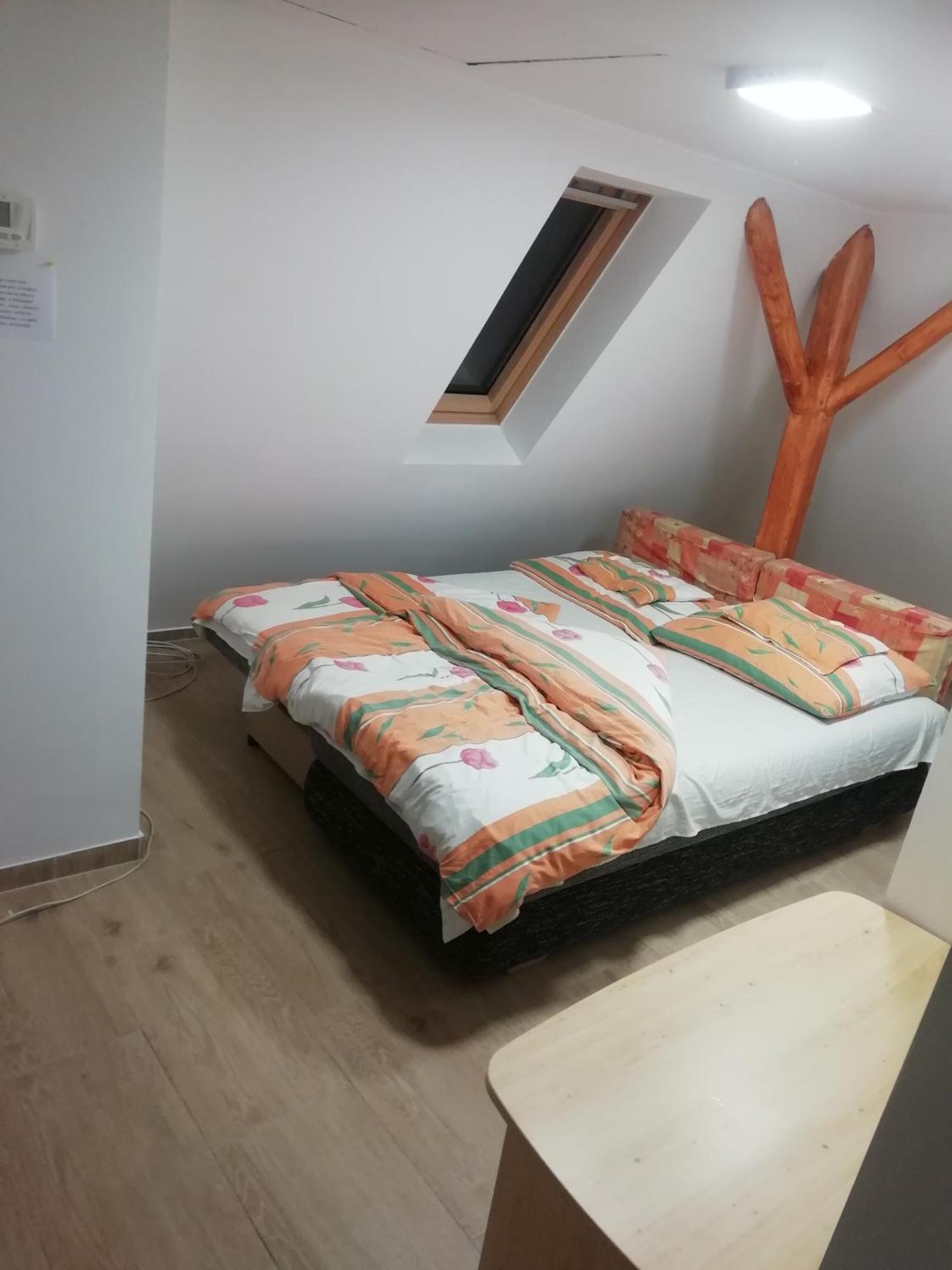 Asta La Vista Vendeghaz Hotell Miskolc Exteriör bild